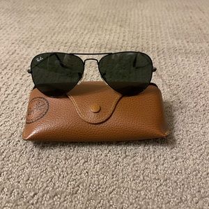 Black Aviator Ray Ban Sunglasses